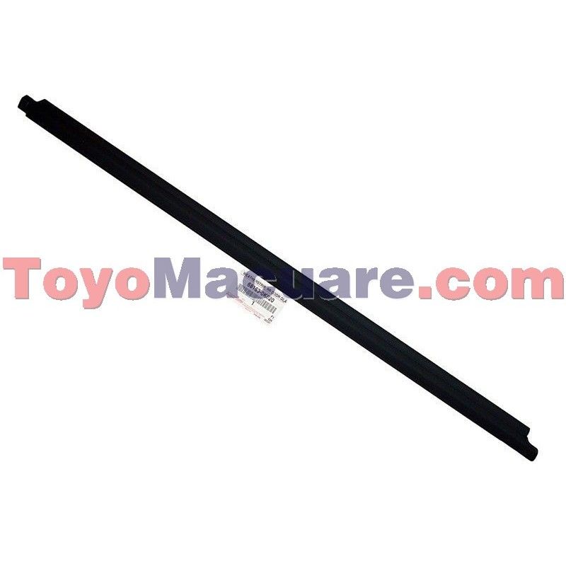 68163-0K020 Moldura o Lame Vidrio Rh Externo Puerta Trasera Fortuner