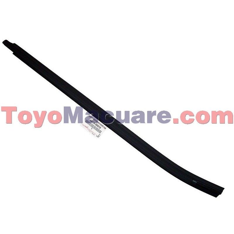 68164-0K010 Moldura o Lame Vidrio Lh Externo Puerta Trasera Hilux 05-12.